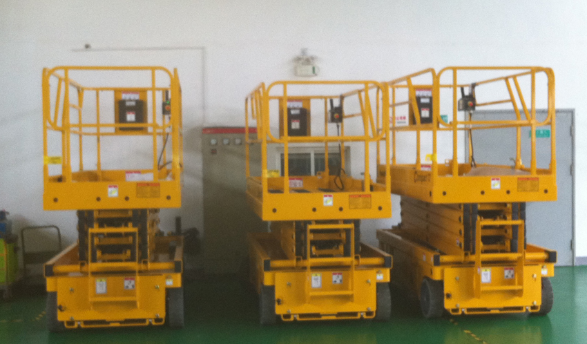 自行式升降作業平台（tái）