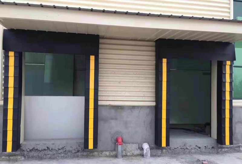 工業滑（huá）升門