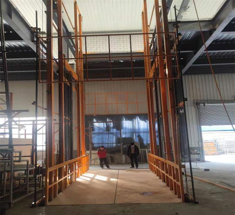 載（zǎi）貨升降平台